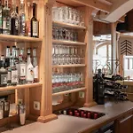 Arbor & Hotel 3*