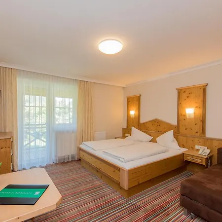 Arbor & ホテル ザールバッハ・ヒンターグレム