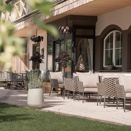 فندق Arbor & 3*