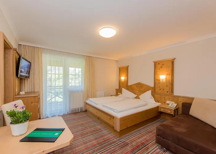 Arbor & מלון זאלבך הינטרגלם