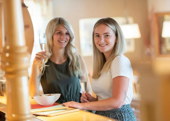 Arbor & מלון זאלבך הינטרגלם