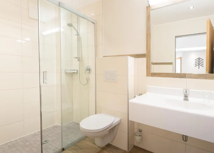 Arbor & זאלבך הינטרגלם